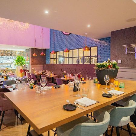 Brasserie-Hotel Antje Van De Statie Weert Bagian luar foto