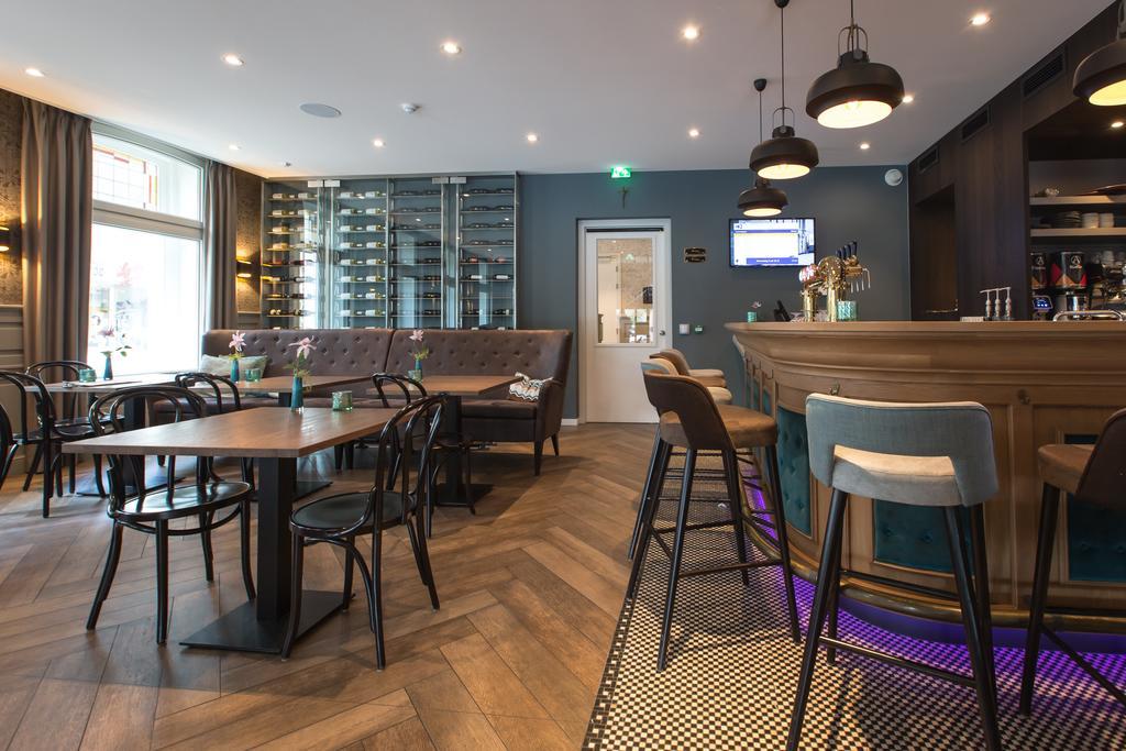 Brasserie-Hotel Antje Van De Statie Weert Bagian luar foto