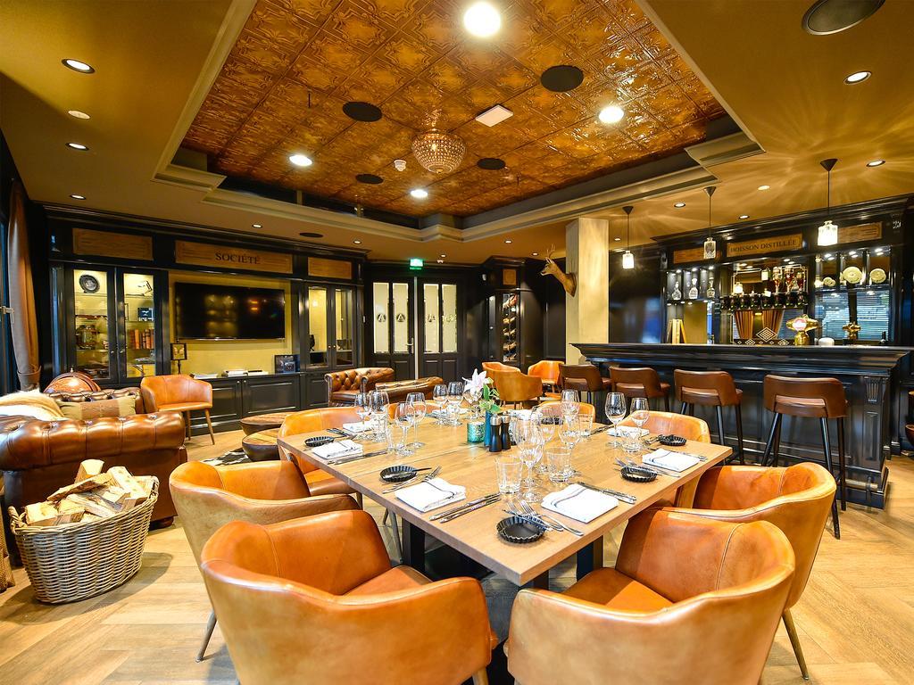 Brasserie-Hotel Antje Van De Statie Weert Bagian luar foto